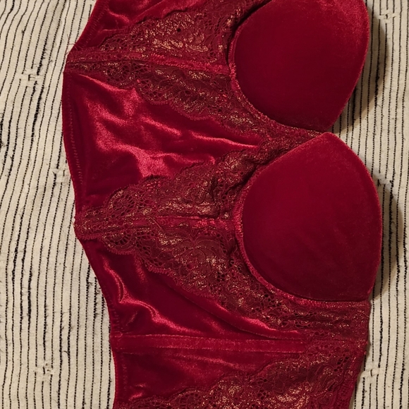 Victoria's Secret 34B corset padded top with hook closure on back - Picture 5 of 8